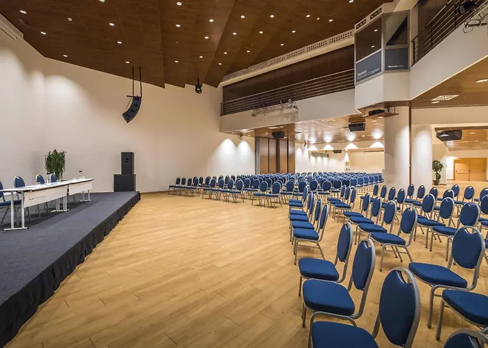 Barcelo Congress Отель